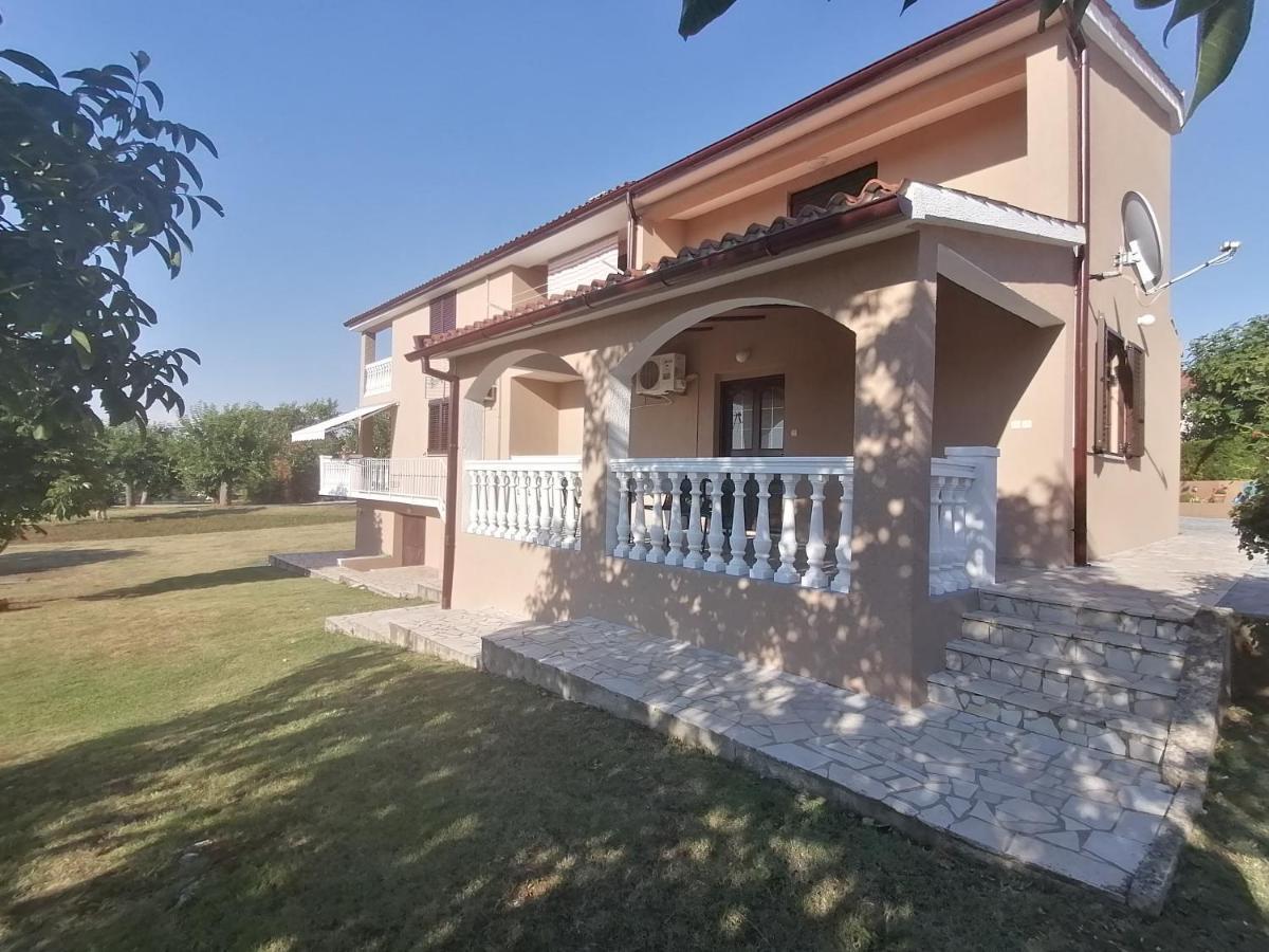 Apartment Danica Valtura