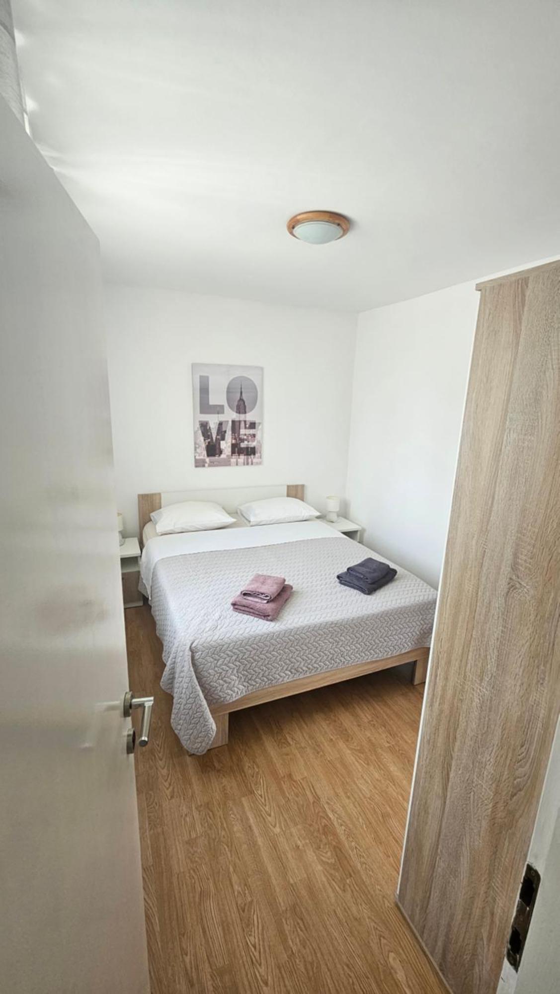 Apartment Danica Valtura